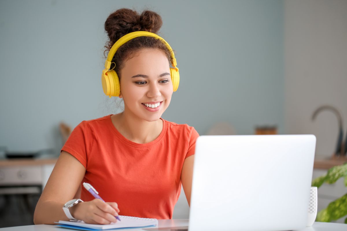 How To Be Productive During Online School